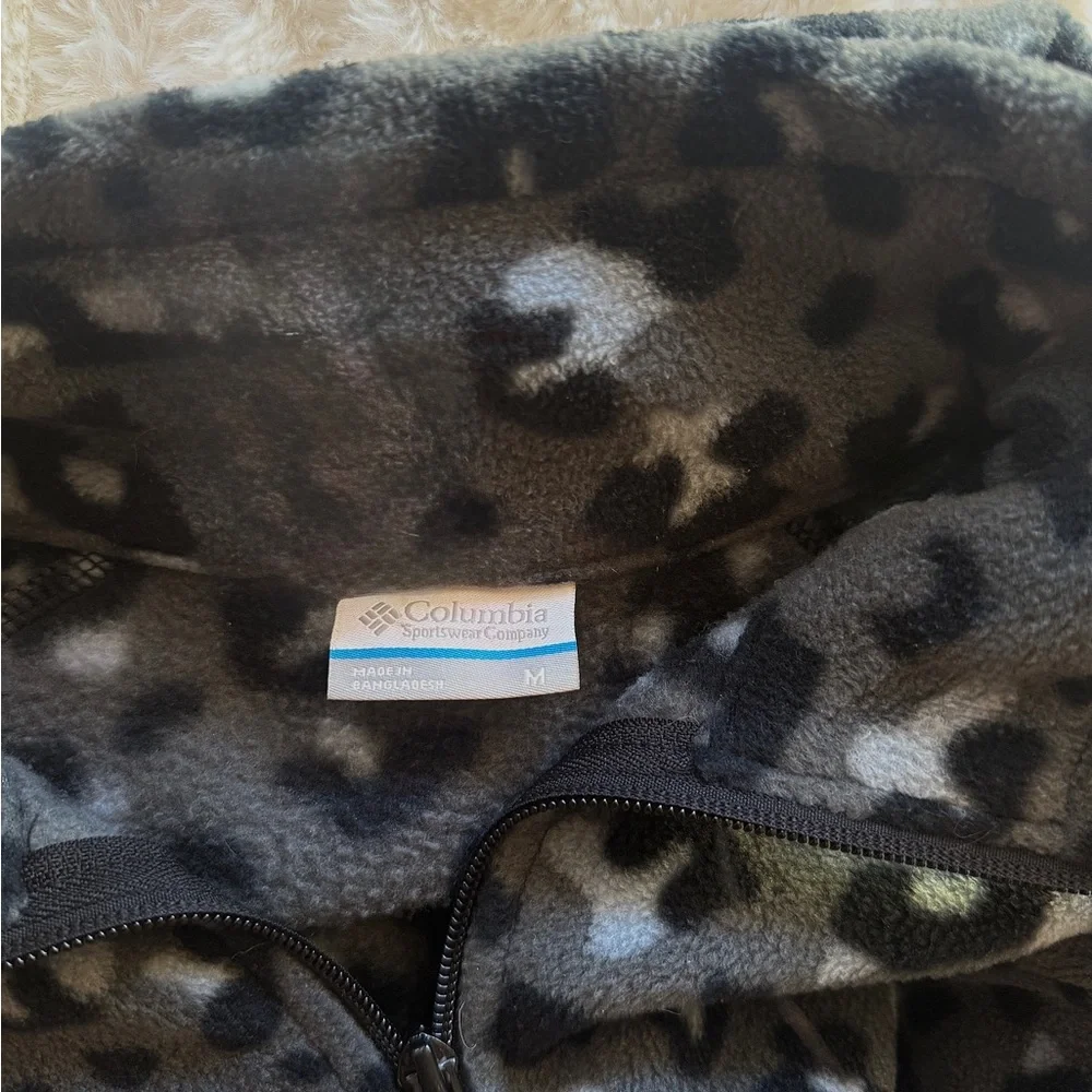 Columbia Fleece Leopard Print Jacket Size Medium - Picture 3 of 6
